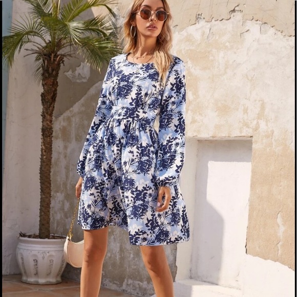 SOLD OUT - Picture 4 of 9